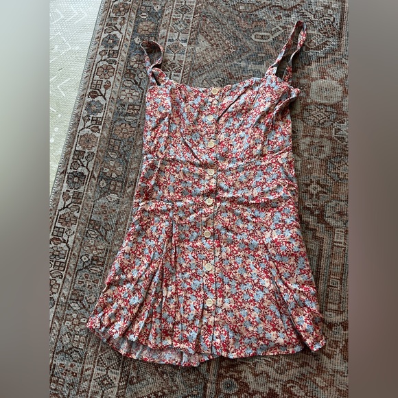 Reformation Dresses & Skirts - Reformation Floral Dress Size 4